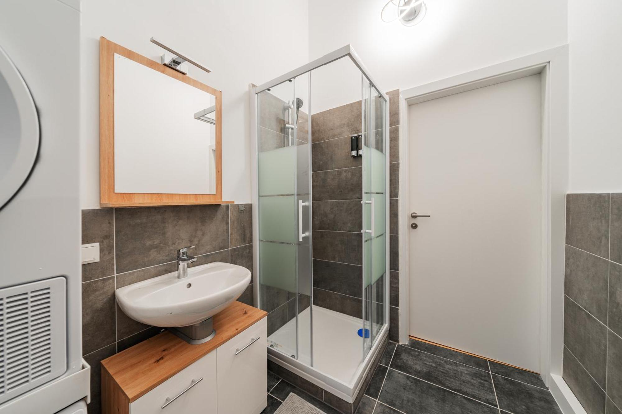 3 Bedrooms - 74Sqm - 10 Min. Inner City Vienna Exterior photo